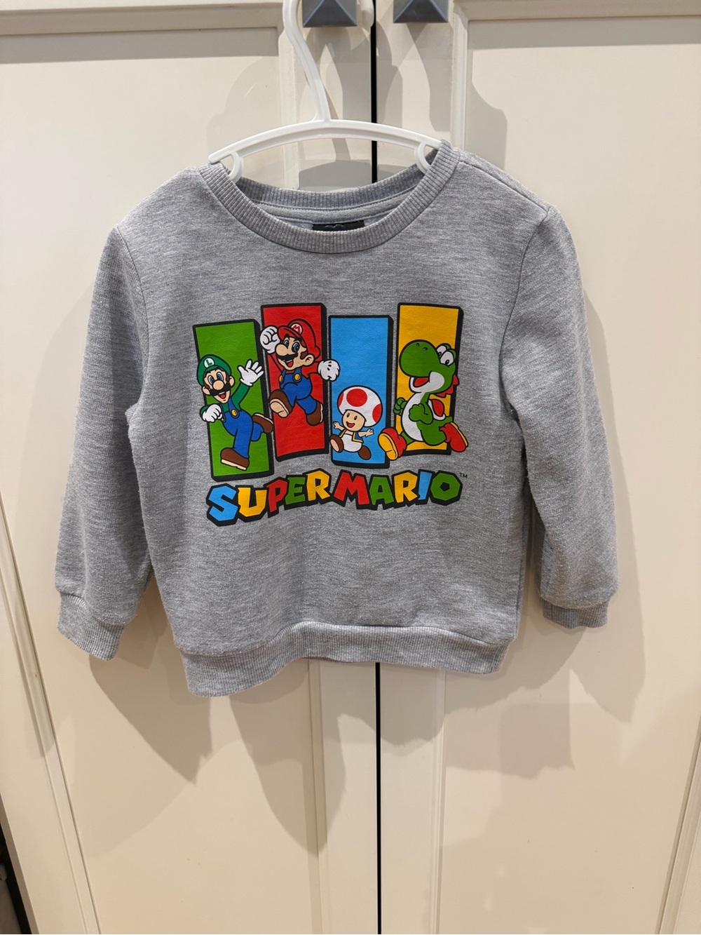 Nintendo 3t Grey Super Mario Kids Sweatshirt